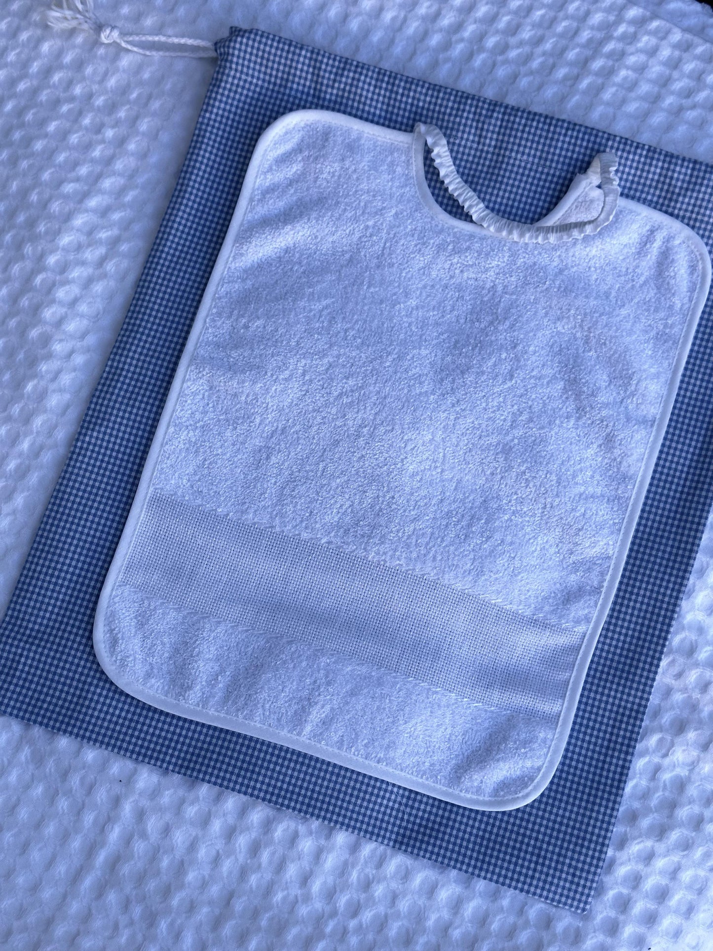KINDERGARTEN BIB