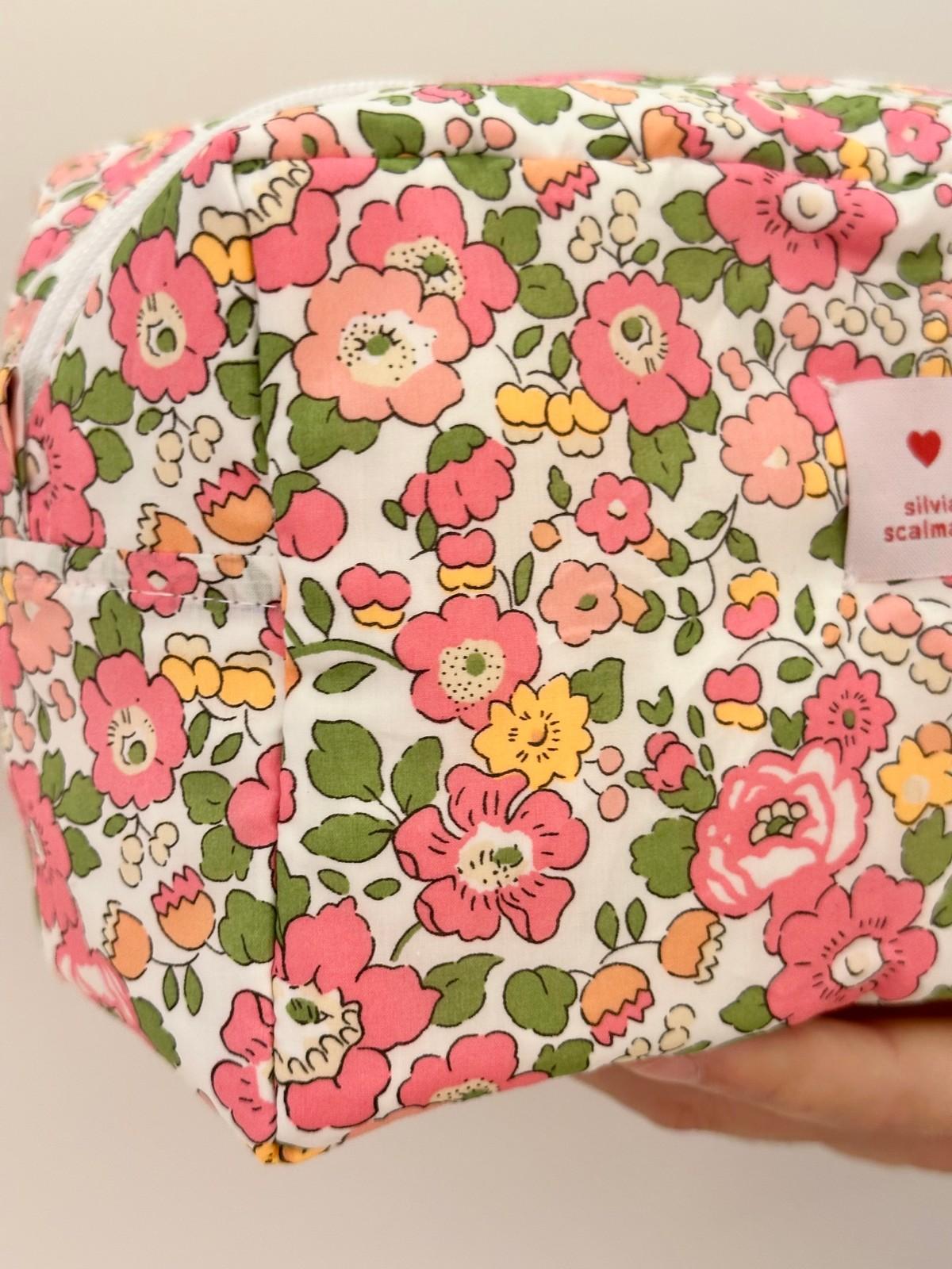 BEAUTY LIBERTY "BETSY" FRAGOLA BENL BETSYFRAGOLA SILVIA SCALMANA