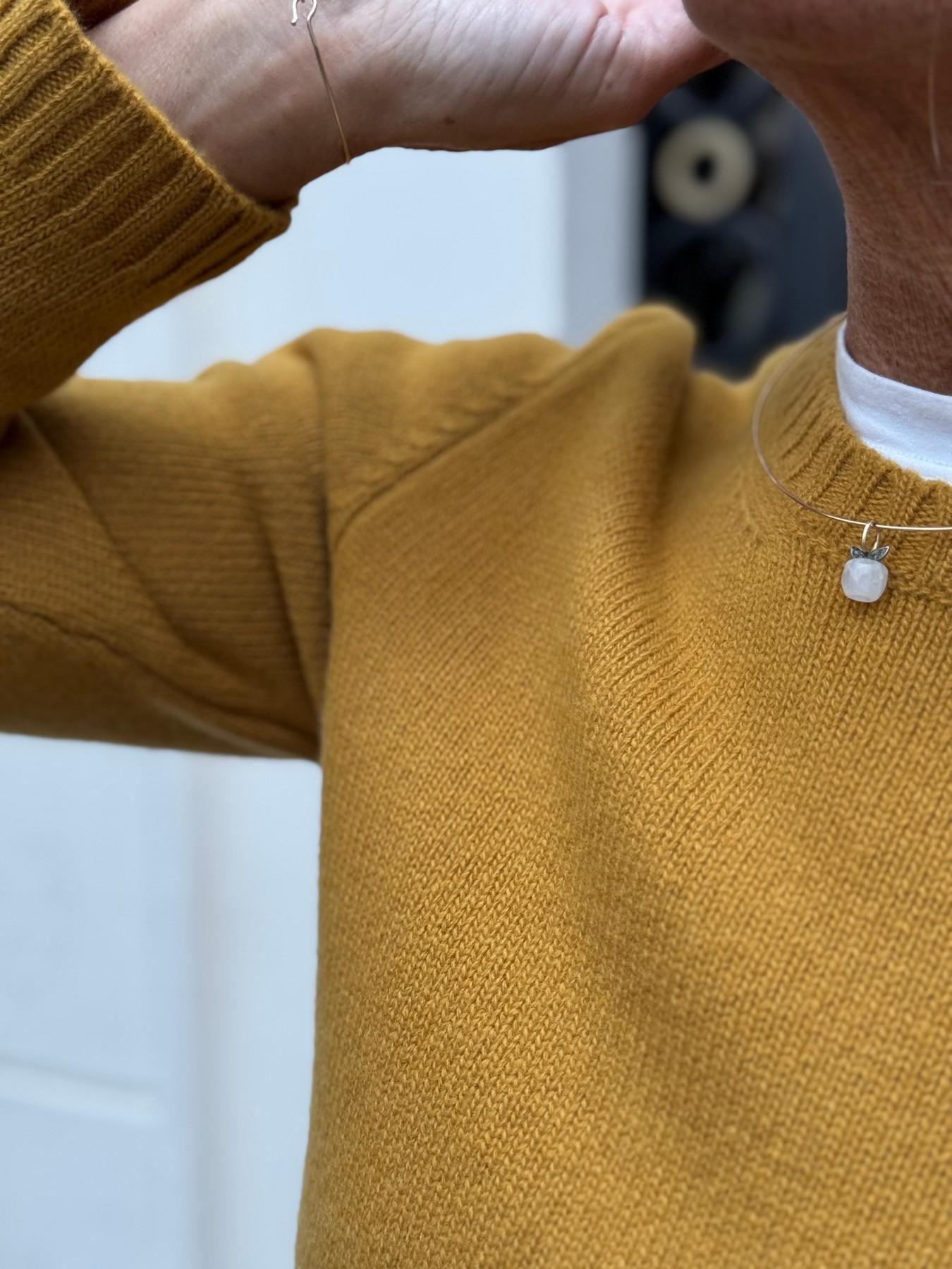 GIROCOLLO DONNA IN LANA "ORO"