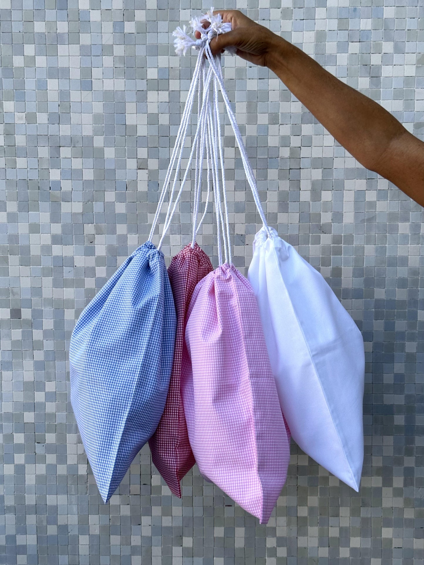 WHITE PIQUET NURSERY BAG