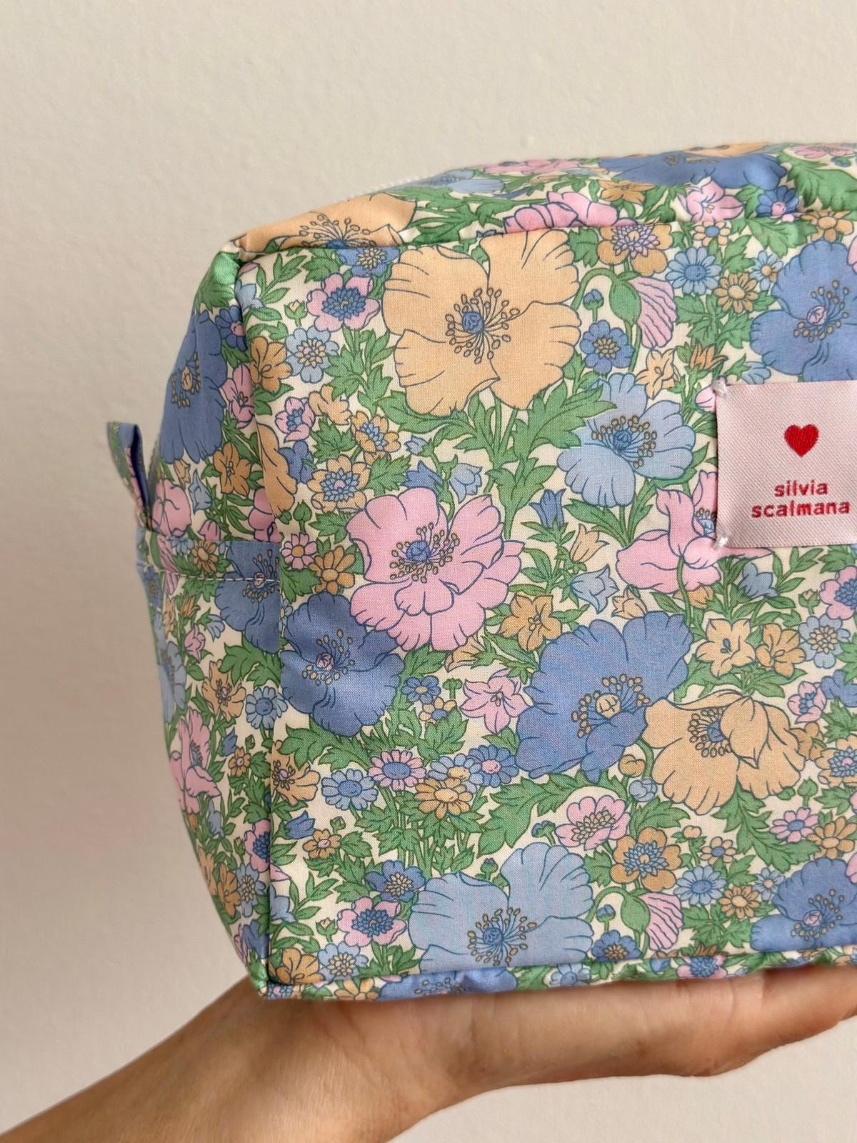 BEAUTY LIBERTY MEADOW SONG AZZURRO BENL MEADOWSONGAZZURRO SILVIA SCALMANA