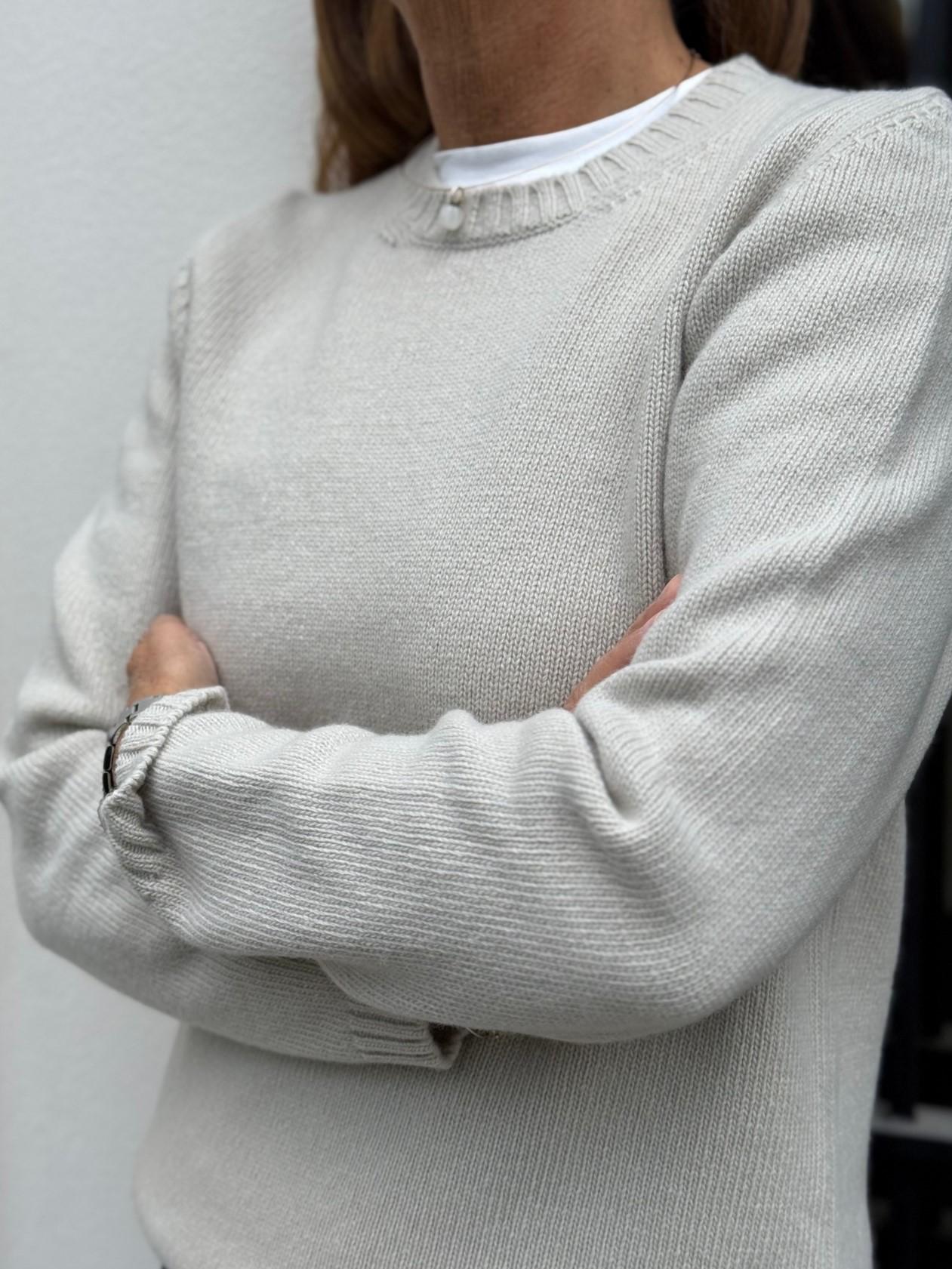 GIROCOLLO DONNA IN LANA "GESSO"