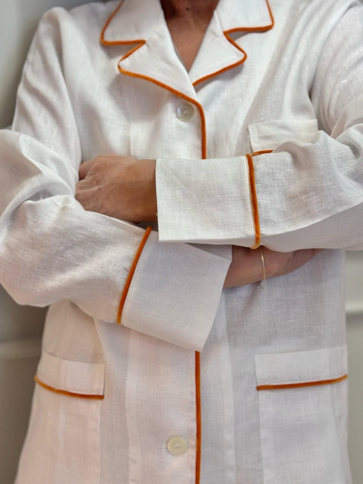 PIGIAMA DONNA IN LINO BIANCO PROFILO ARANCIO