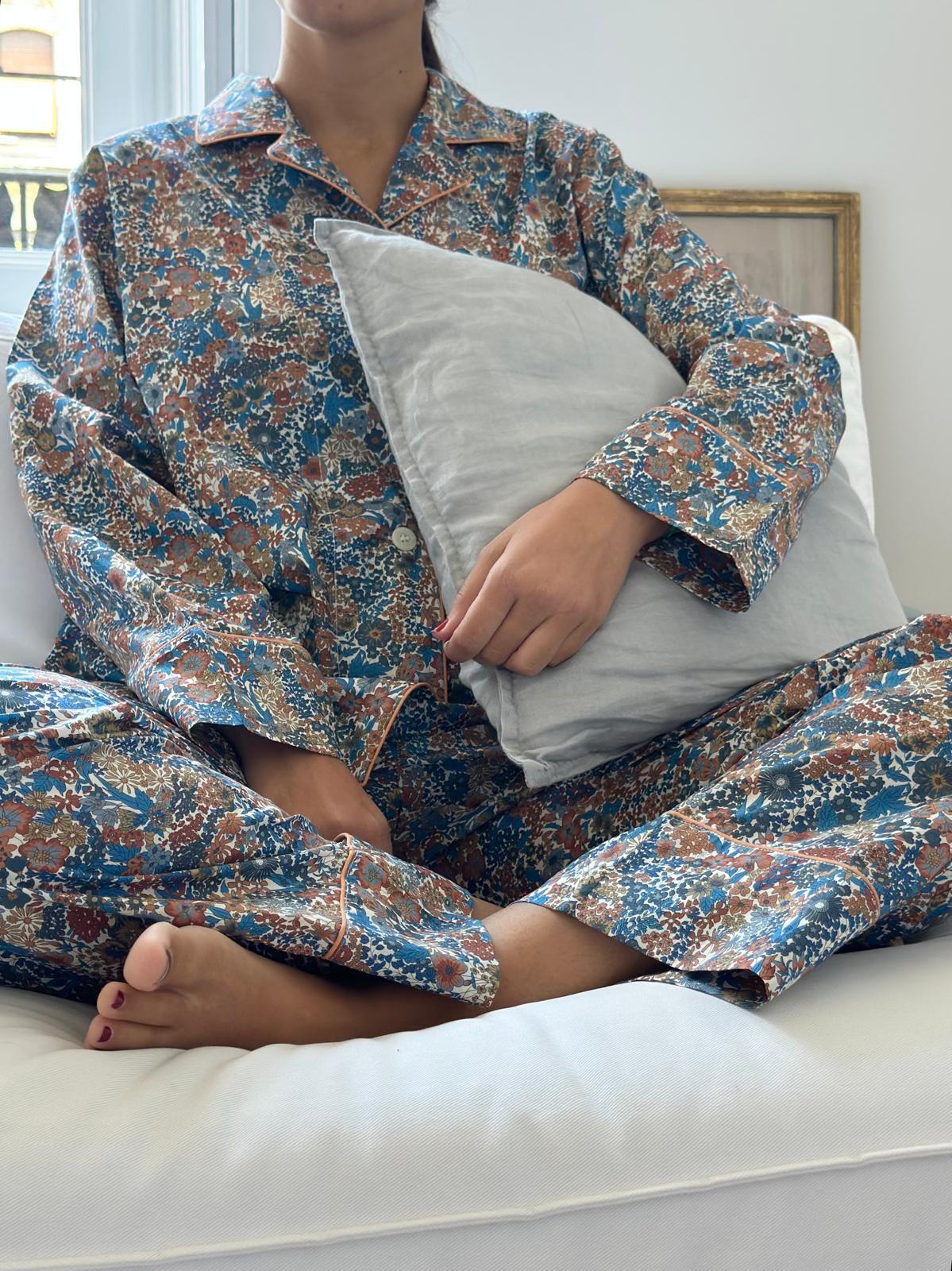 PIGIAMA LIBERTY DONNA "MARGARET ANNIE" MARRONE CODL MARGARETANNIEMARRONE SILVIA SCALMANA 