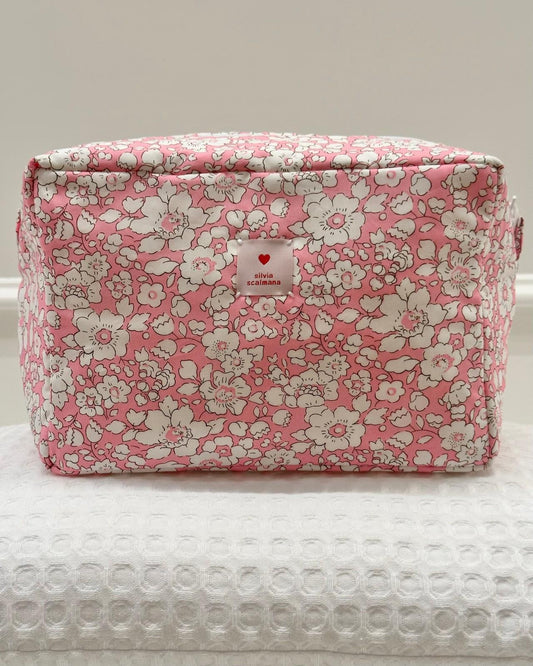 BEAUTY LIBERTY "BETSY BOO" ROSA BENL BETSYBOOROSA SILVIA SCALMANA 