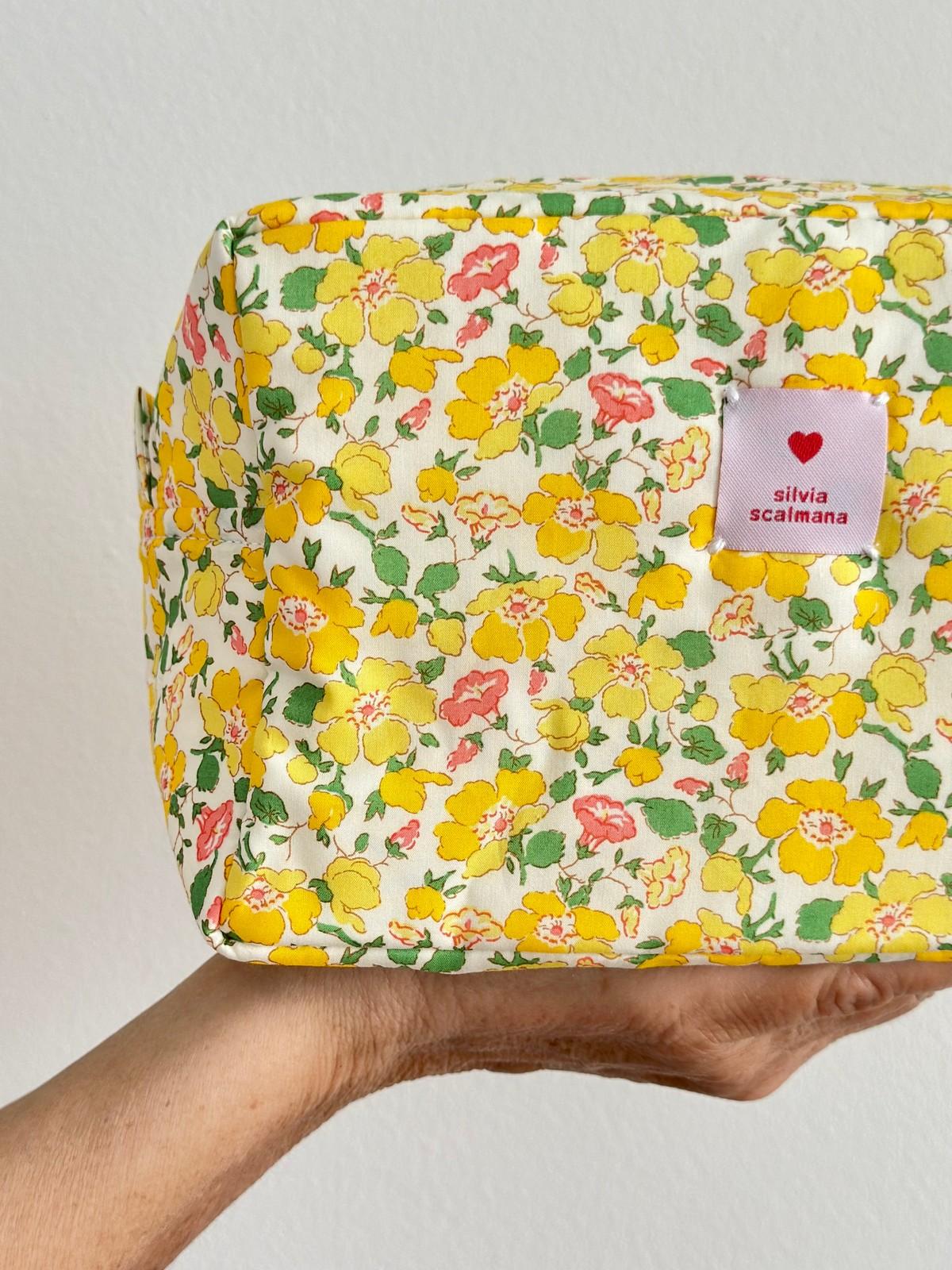 BEAUTY LIBERTY MRS STONELEY BENL MRSSTONELEY SILVIA SCALMANA 