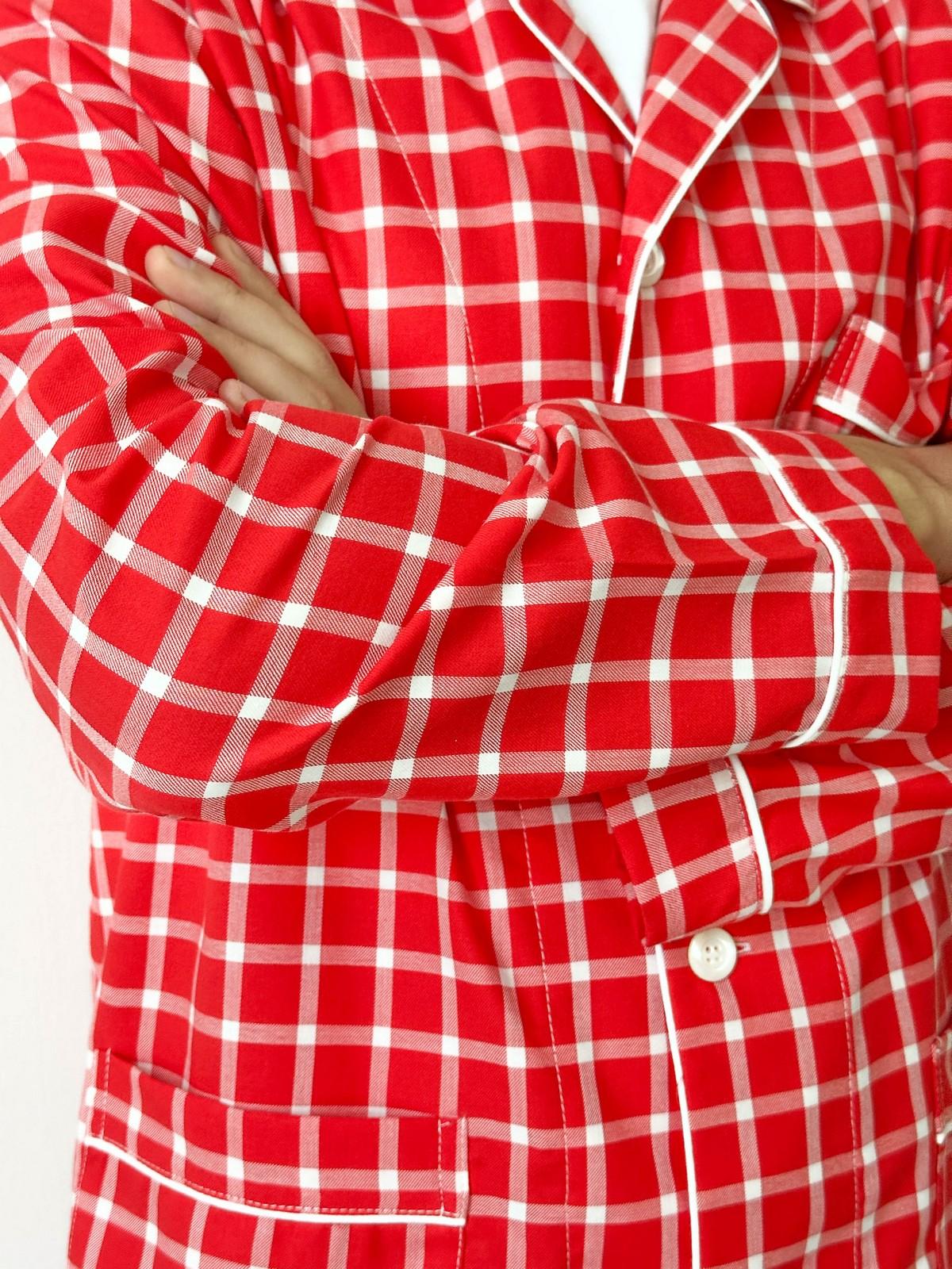 COMPLETO UOMO FINESTRATO FONDO ROSSO COUFFIN ROSLAT SILVIA SCALMANA 