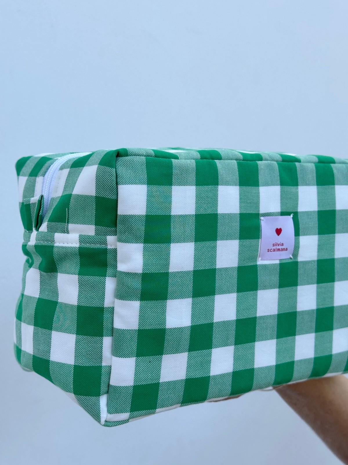 BEAUTY QUADRO VERDE BENF QDRVER SILVIA SCALMANA 