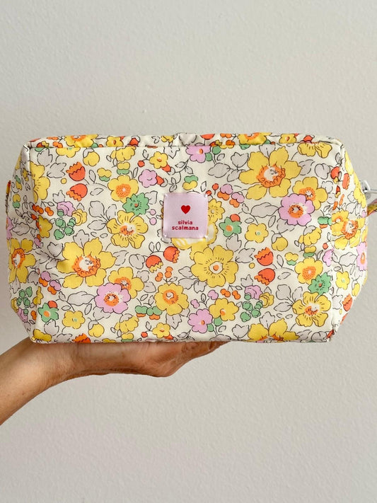 BEAUTY LIBERTY BETSY GIALLO BENL BETSYGIALLO SILVIA SCALMANA 