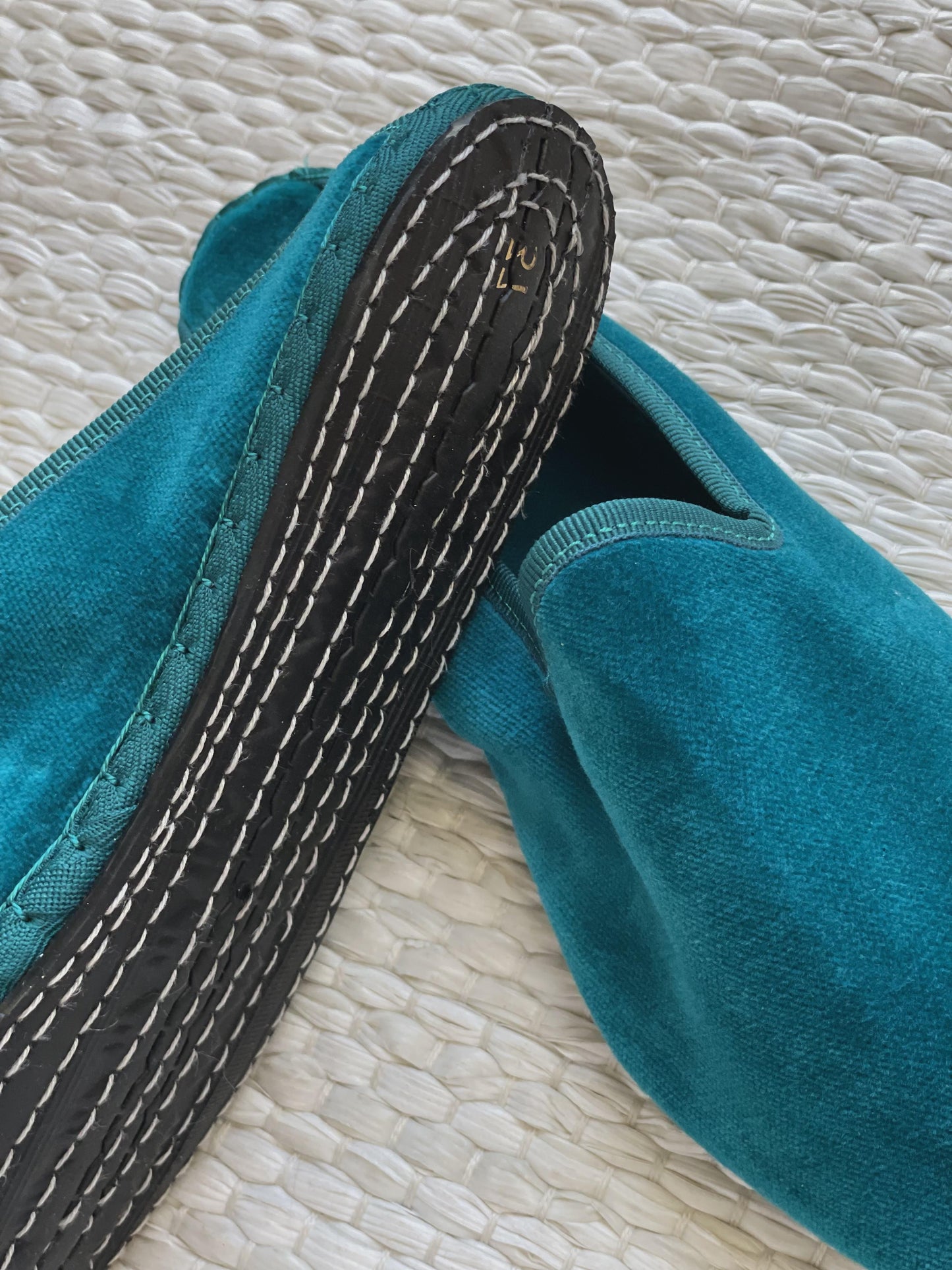 WOMEN'S PETROLEUM CLOGS