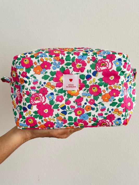 BEAUTY LIBERTY BETSY FUXIA BENL BETSYFUXIA SILVIA SCALMANA 