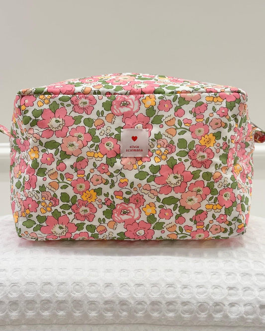 BEAUTY LIBERTY "BETSY" FRAGOLA BENL BETSYFRAGOLA SILVIA SCALMANA 