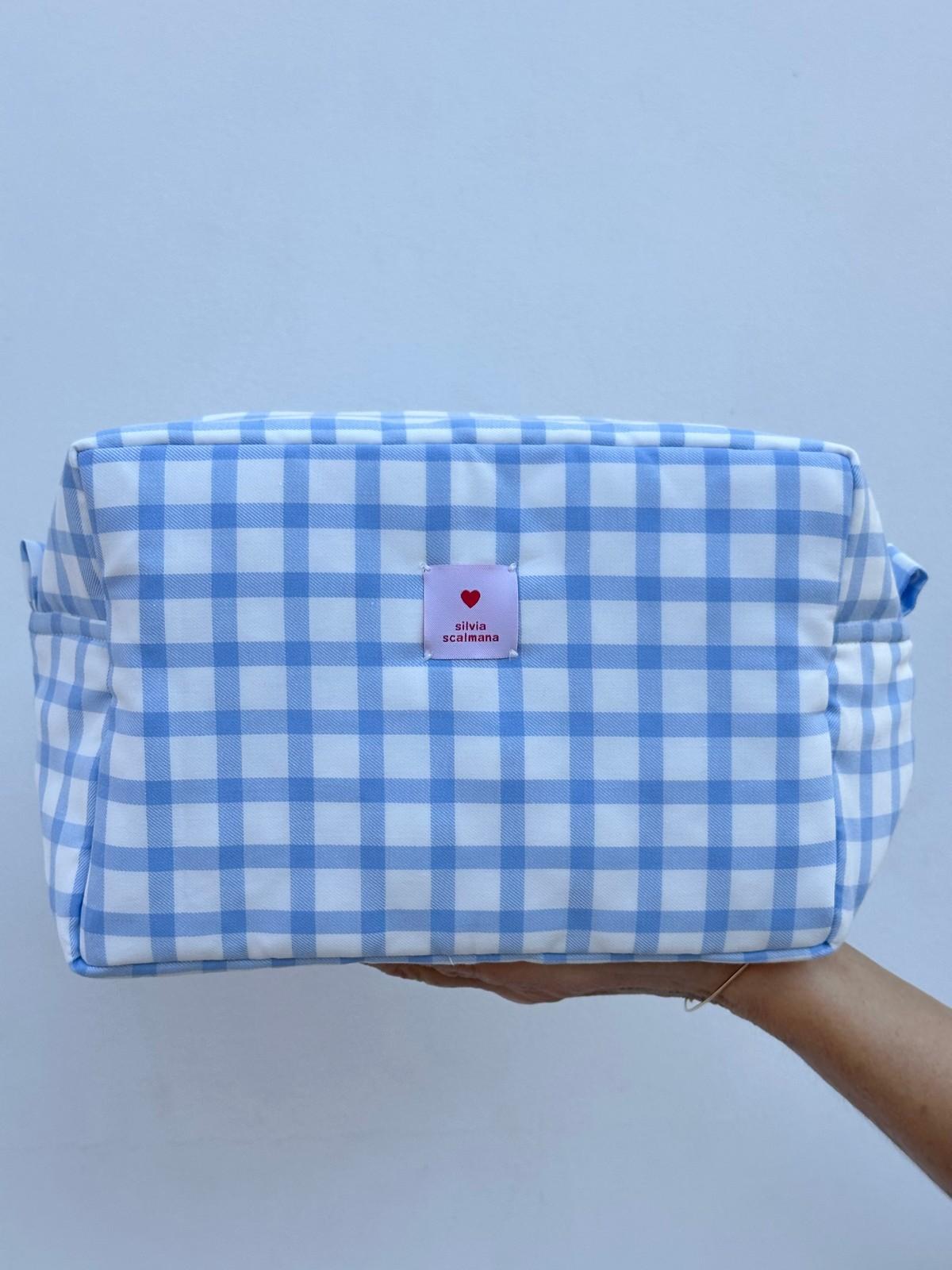 BEAUTY FINESTRATO AZZURRO BENF FINAZZ SILVIA SCALMANA 