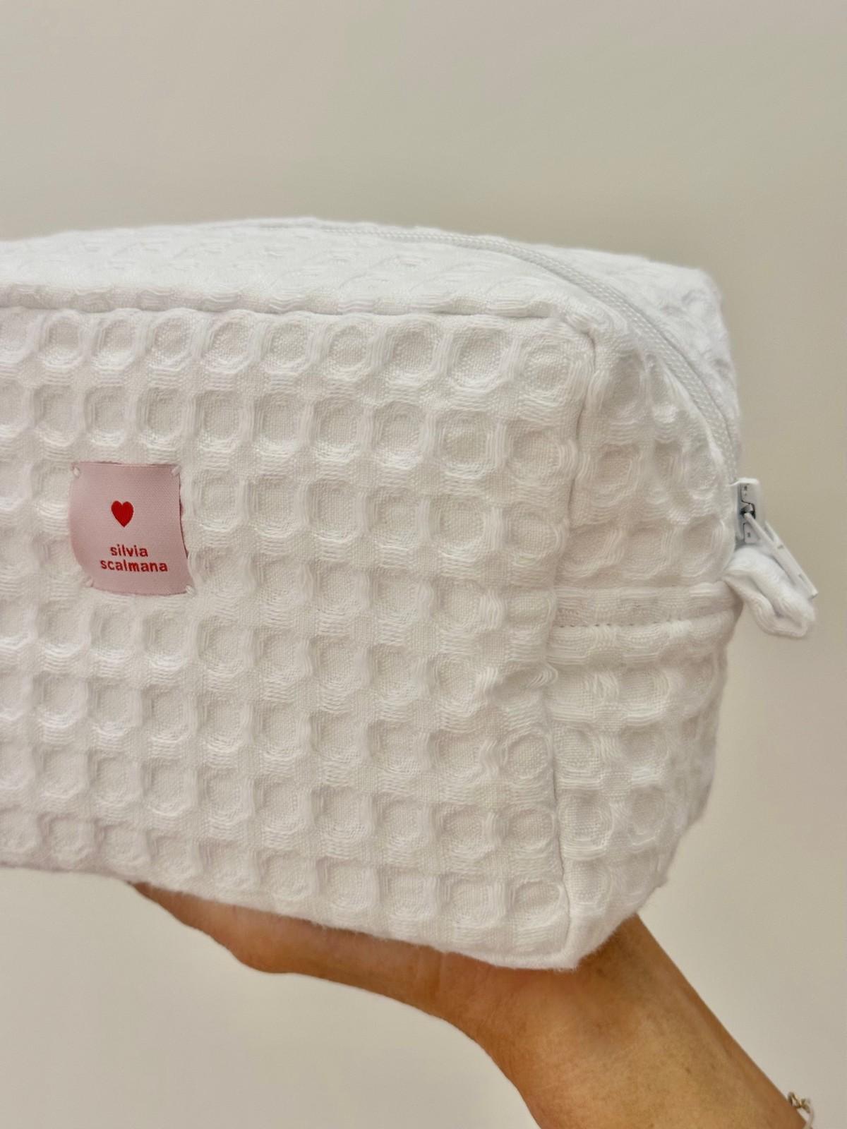 BEAUTY NIDO D'APE BIANCO BENA BIA SILVIA SCALMANA 