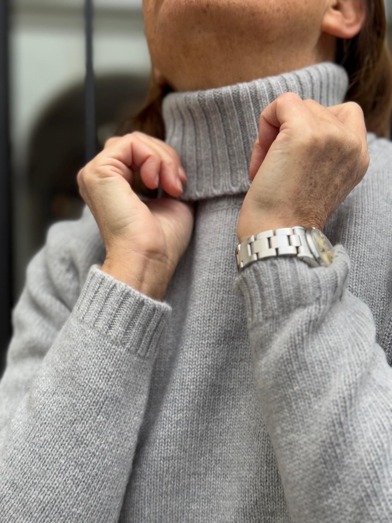 COLLO ALTO DONNA IN LANA "GRIGIO"