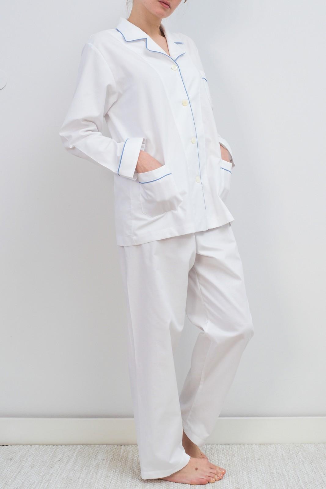 COMPLETO DONNA OXFORD BIANCO PROFILO AZZURRO CODOUNI BIAAZZ SILVIA SCALMANA 