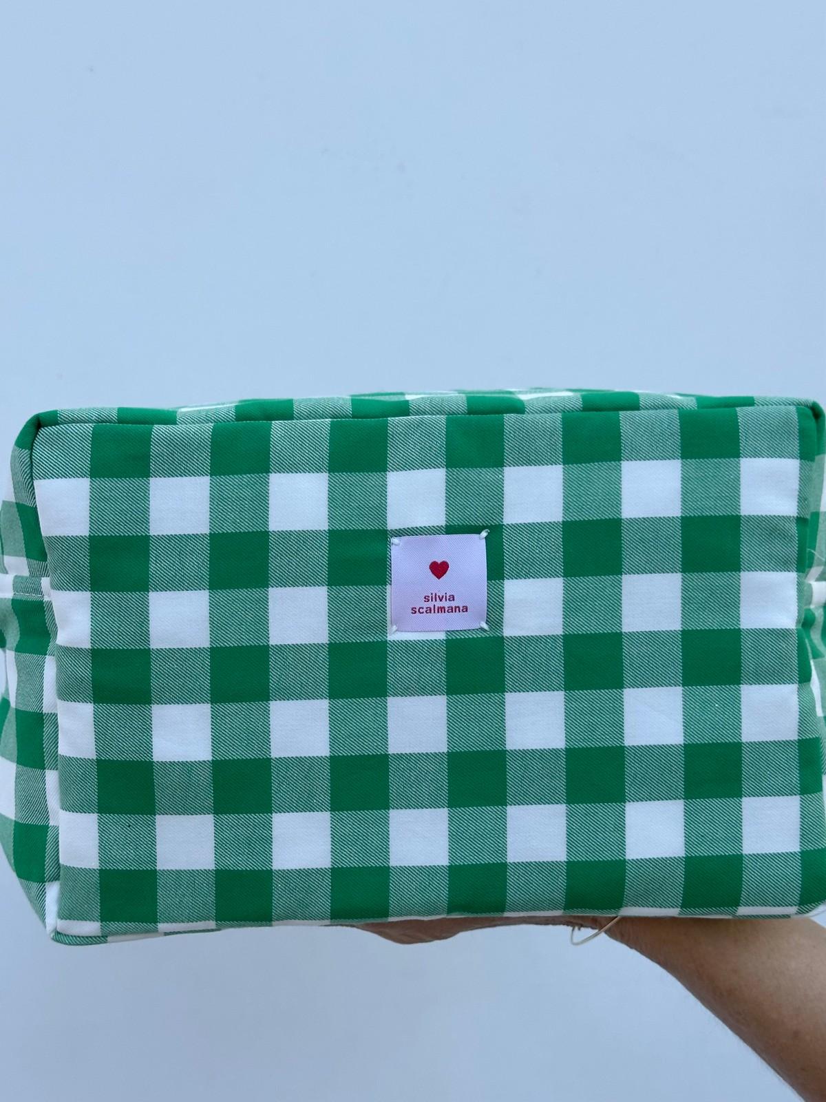 BEAUTY QUADRO VERDE BENF QDRVER SILVIA SCALMANA 